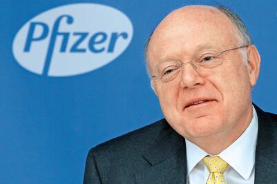 Lanza fuerte crítica el jefe de Pfizer al gobierno de EU