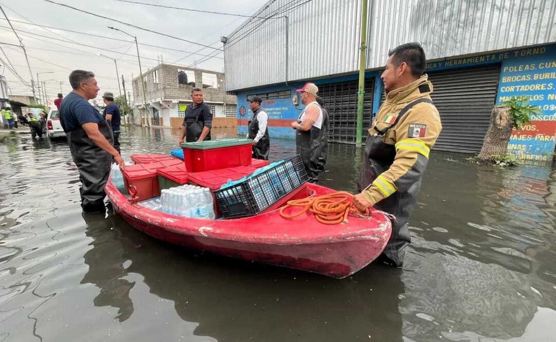 Muchas de las familias perdieron todo su patrimonio y sólo algunas pudieron rescatar muebles y aparatos electrodomésticos porque los subieron a la parte de sus inmuebles o azoteas. Foto: Emilio Fernández/ EL UNIVERSAL