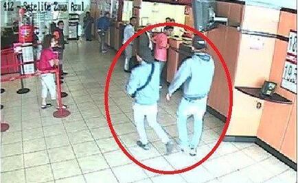 Asaltan banco y roban a cuentahabientes en Satélite 