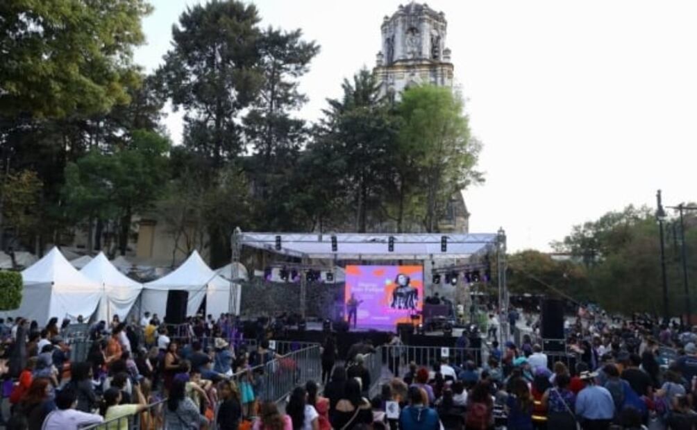 En concierto “Wooman Palooza” en Coyoacán cientos de mujeres alzan la voz 