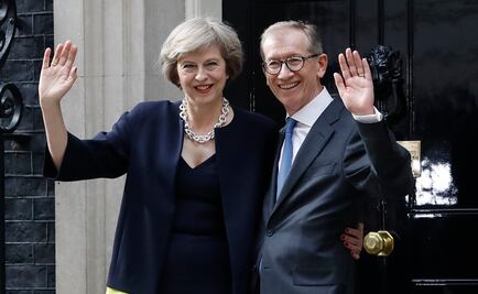 RU enfrenta momentos de grandes cambios, dice May