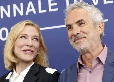 El público de Venecia recibe entre aplausos a Alfonso Cuarón