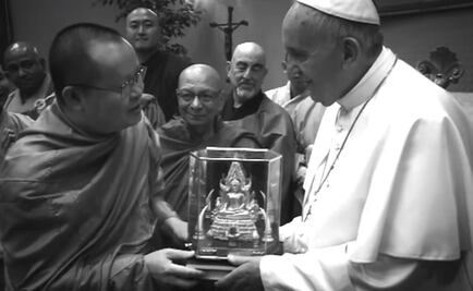 Lanza Papa primer video mensual; pide paz interreligiosa