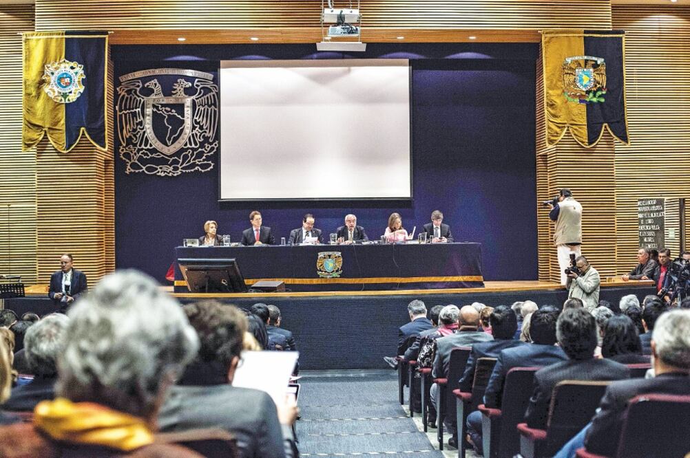 Los integrantes del Consejo Universitario de la UNAM tienen la facultad de decidir sobre el presupuesto de la institución o la creación de nuevas carreras, entre otros aspectos de la vida universitaria (ARCHIVO EL UNIVERSAL)