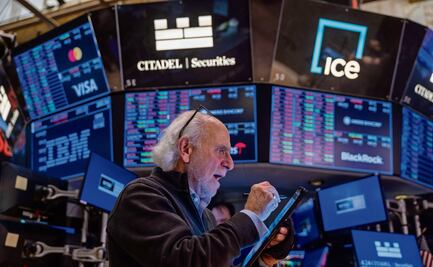 Superpeso vuelve a liderar las pérdidas ante el dólar