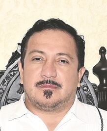 Sacan trapitos al sol de negociaciones morenistas