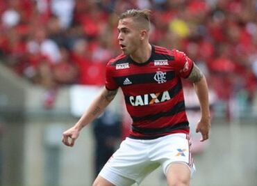 El paraguayo Robert Piris no le cierra la puerta al América