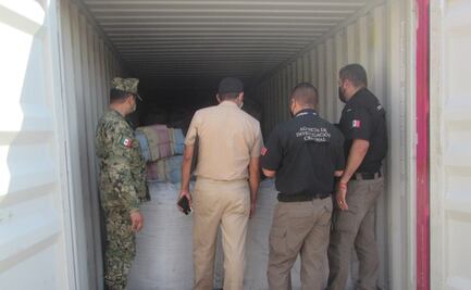 Aseguran cargamento de 334 kilos de presunta cocaína en Lázaro Cárdenas, Michoacán