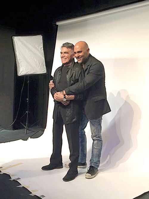 En esta ocasión será Gomís quien dirija a su padre en su debut en stand up (SUGHEY BAÑOS. EL UNIVERSAL)