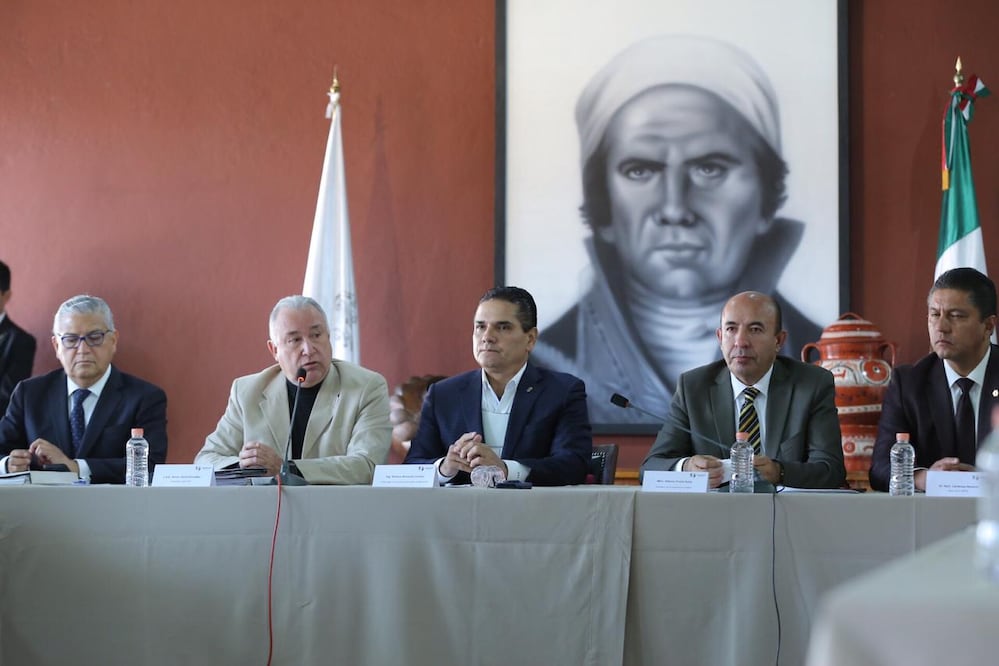 Reunión de autoridades estatales y federales para abordar el tema educativo en la entidad (ESPECIAL)