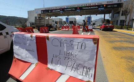 Taxistas toman caseta Tenango- Ixtapan de la Sal para exigir liberación de líder de organización de choferes