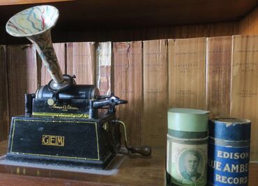 La historia del médico que salvó las voces de Borges y Edison