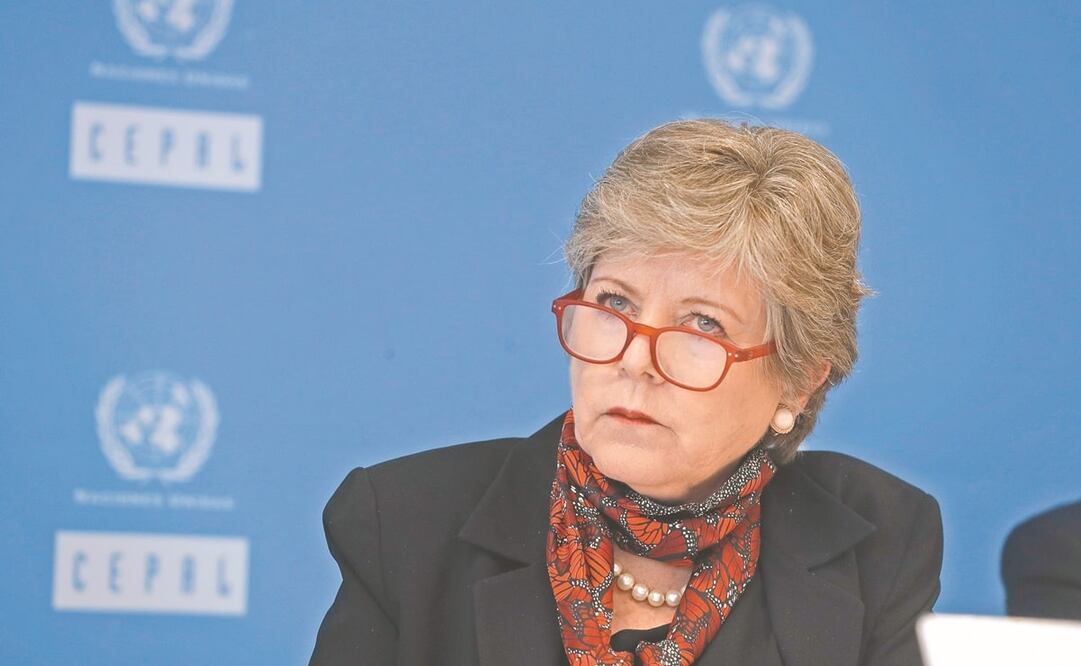 "Urge romper el silencio estadístico", dice Alicia Bárcena de la Cepal sobre la mujer en la economía