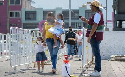 Neza ofrece libros a niños que acudan disfrazados por vacuna contra Covid-19