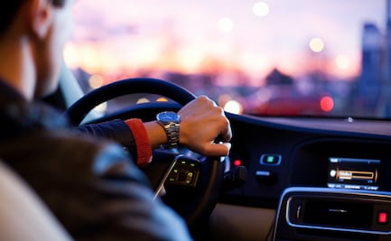 Conductores de Ram, Tesla y Subaru, los más irresponsables de EU, advierte estudio