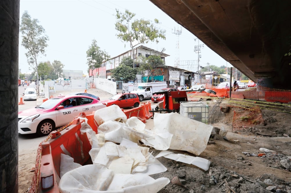 Hay varios frentes abiertos por los trabajos de ampliación de la Línea 12 del Metro; autoridades dicen que la excavación del túnel se concluyó (BERENICE FREGOSO. EL UNIVERS A L)