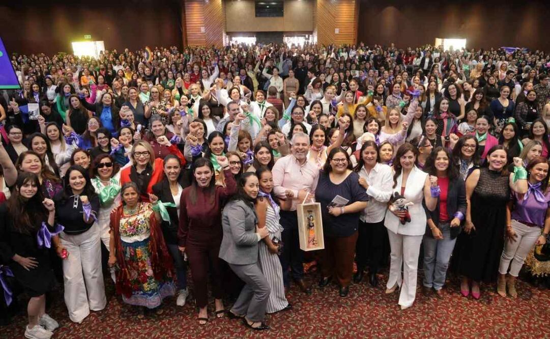 Alfredo Ramírez Bedolla, gobernador de Michoacán, participó en el acto conmemorativo por el Día Internacional del Sufragio Femenino “Las Mujeres al Poder” 03/07/2025. Foto: Especial