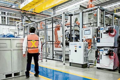 Sector industrial resiste la incertidumbre política