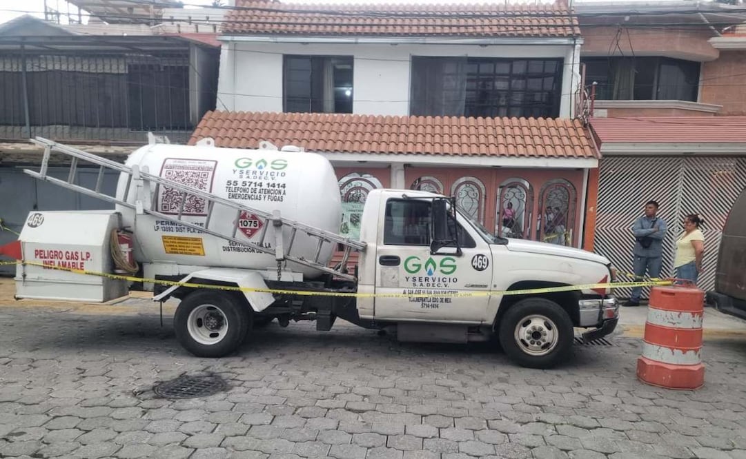 Explosión de gas LP en Nezahualcóyotl deja un muerto; una persona más resultó herida.
Foto: Especial.