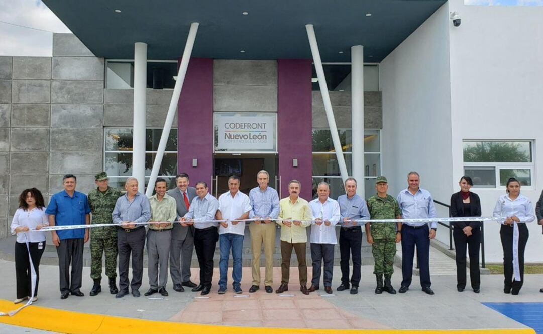 El gobernador de Nuevo León acudió a inaugurar las oficinas de la Corporación para el Desarrollo de la Zona Fronteriza (Codefront). Foto: tomada de Twitter @JaimeRdzNL