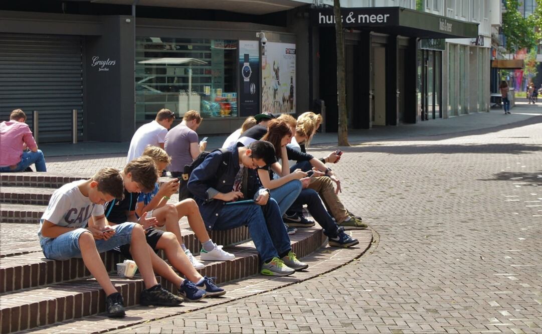 El 56% de los centennials menciona que es cuidadosa del contenido que comparte en redes sociales (Foto: Pixabay)