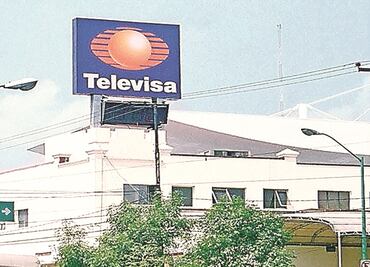 Salida de Emilio Azcárraga tira acciones de Televisa