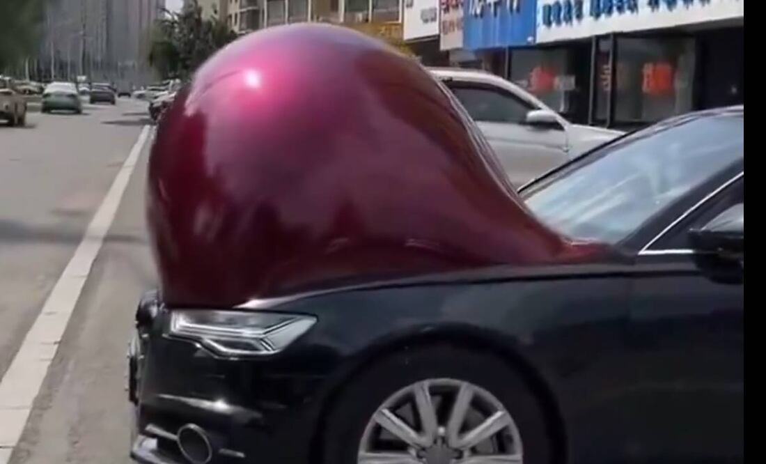Autos embarazados en China por las altas temperaturas. Foto: Captura tomada de video