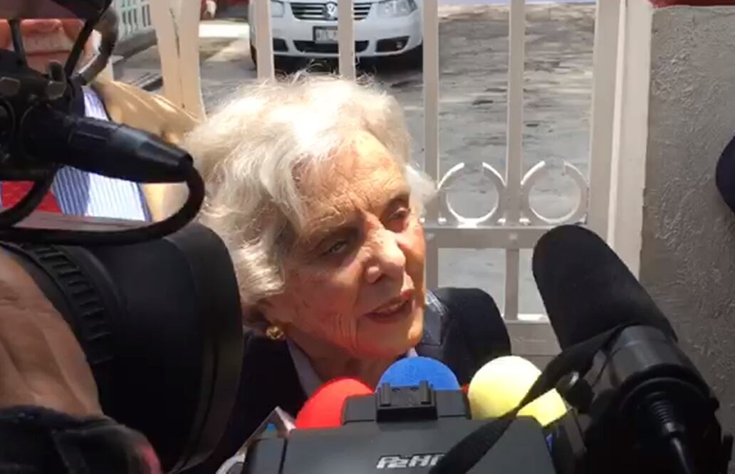 Poniatowska pidió al próximo gobierno que integre a los millones de indígenas a un plan que no han tenido en años. Foto: Tomada de video