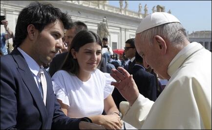 "Checo" Pérez visita al Papa Francisco