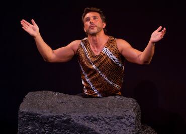 Sergio Mayer, de diputado a Cavernícola