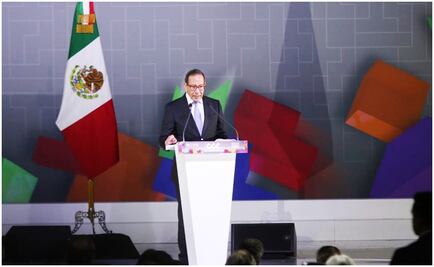 Terminar con la pobreza y subir inversión, propone CCE a AMLO