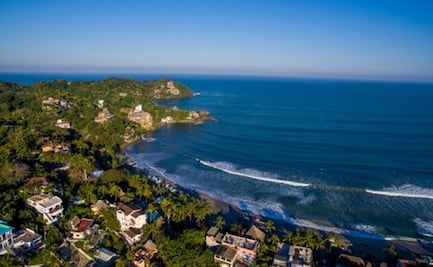 Por temor al Covid-19, pobladores de Sayulita impiden acceso a turistas