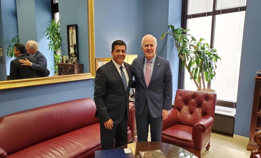 Este lunes, el gobernador Francisco García Cabeza de Vaca se reunió con el senador por Texas, John Corny. Foto: Especial
