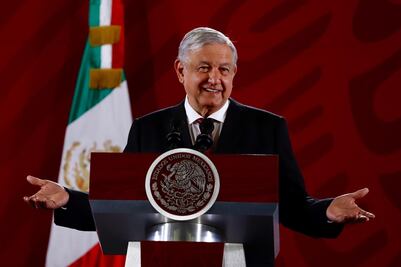 AMLO no descarta que por error del contador, a Yeidckol Polevnsky se le hayan condonado 16 mdp