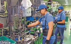 Maquiladoras recortan 100 mil empleos en 2 años