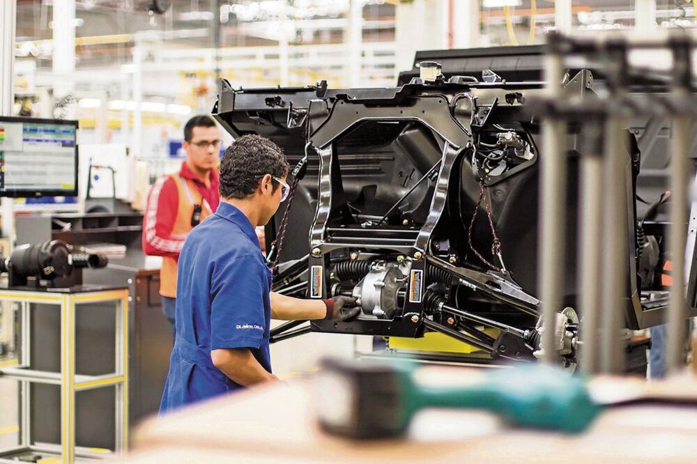 En el rubro de autopartes, se espera que el valor de la producción alcance un total de 125 mil 500 millones de dólares este año. Foto: Archivo | El Universal