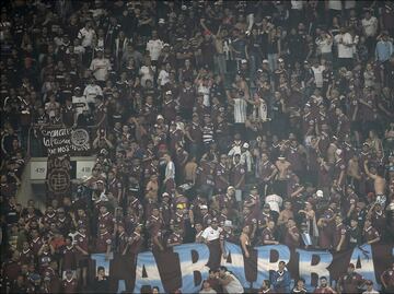 Aficionado murió tras recibir un disparo en una riña de barras bravas del Lanús