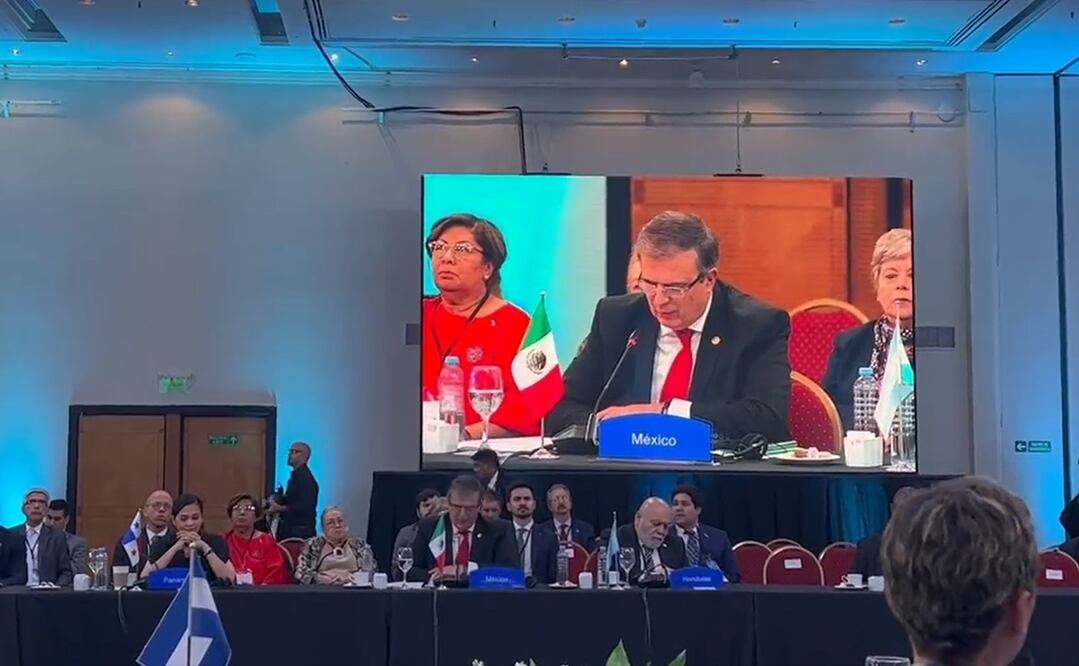 Presentación de Ebrard en la sesión plenaria de la CELAC en Buenos Aires. FOTO: tomada de video Twitter @m_ebrard