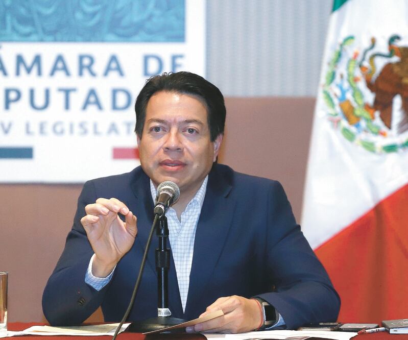 Mario Delgado explicó que la reasignación de recursos es porque el proyecto "no alcanzaba a mantener en términos reales la pensión para adultos mayores". Foto: Archivo. EL UNIVERSAL