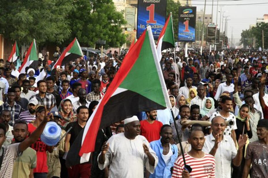 Reportan al menos 5 muertos en Sudán durante protestas contra militares
