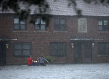 Aumenta a 41 la cifra de muertos en la costa de EU tras paso de "Florence"