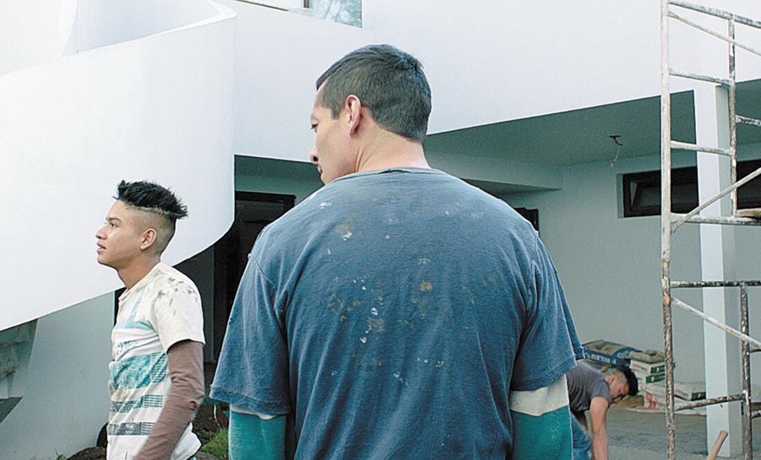 Un grupo de albañiles decide apropiarse de una casa que construyó. CORTESÍA DAVID ZONANA