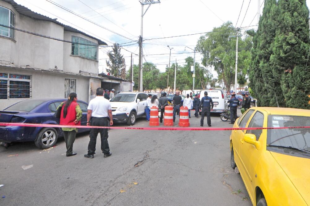 Vecinos de la colonia La Estación, en la delegación Tláhuac, reportaron en la noche del jueves el hallazgo de una persona inconsciente (ARCHIVO EL UNIVERSAL)