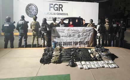 Fuerzas federales y estatales desmantelan arsenal y aseguran vehículos en Sinaloa; hay siete detenidos