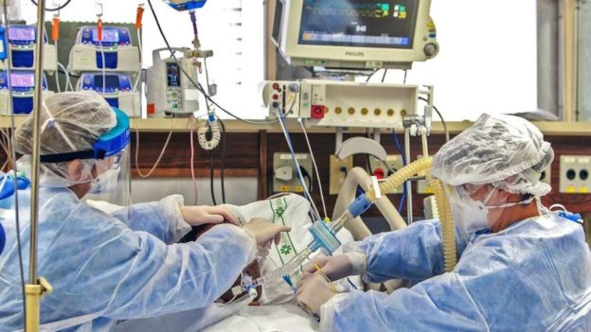 Esta nueva característica que se repite en pacientes con covid-19 intriga a los especialistas. Foto: SILVIO AVILA/AFP