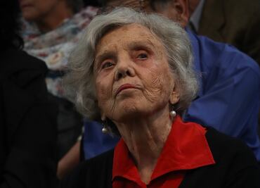 Desaparición de los 43 de Ayotzinapa, "peor" que matanza del 68: Elena Poniatowska