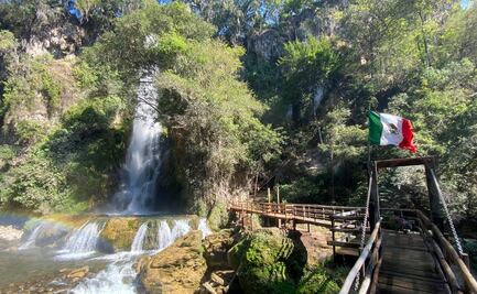 Esta es la cascada El Aguacate, en la Huasteca Potosina