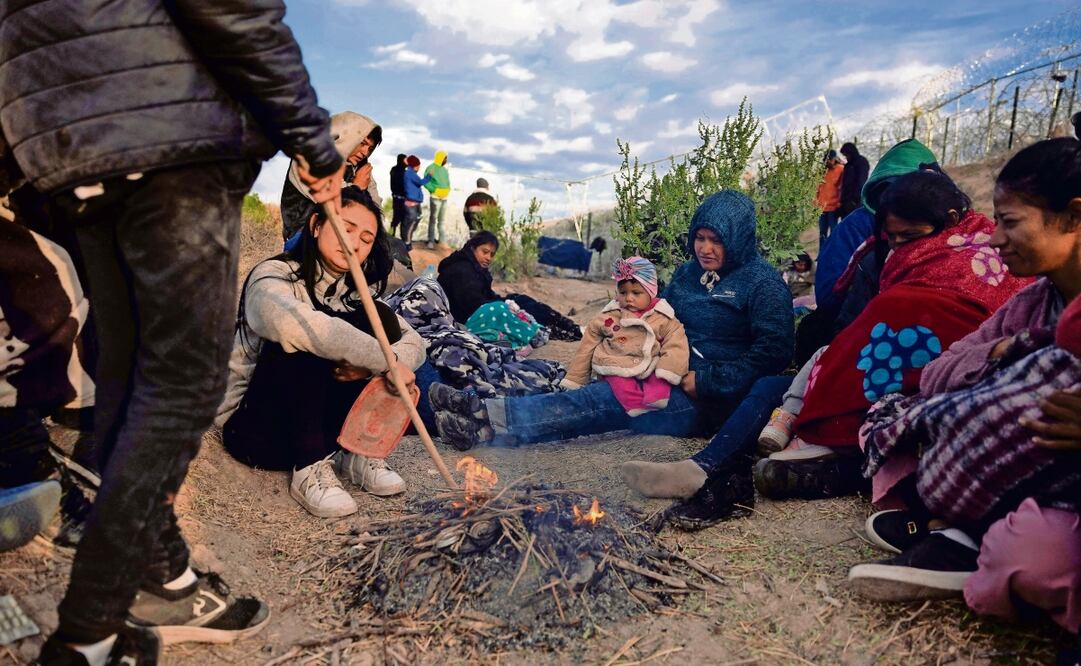 Migrantes venezolanos al buscar asilo en El Paso, Texas, desde Ciudad Juárez, Chihuahua, en abril. Foto: Christian Monterrosa / AFP