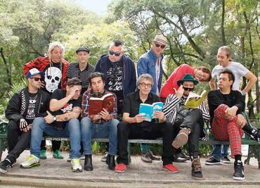 Auténticos pide a la afición bailar, no pelear