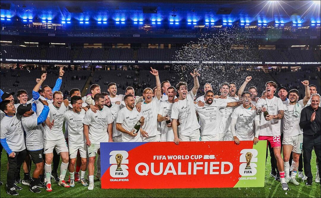 Nueva Zelanda obtuvo su pase a la Copa del Mundo de 2026 y es la segunda selección clasificada / FOTO: AFP